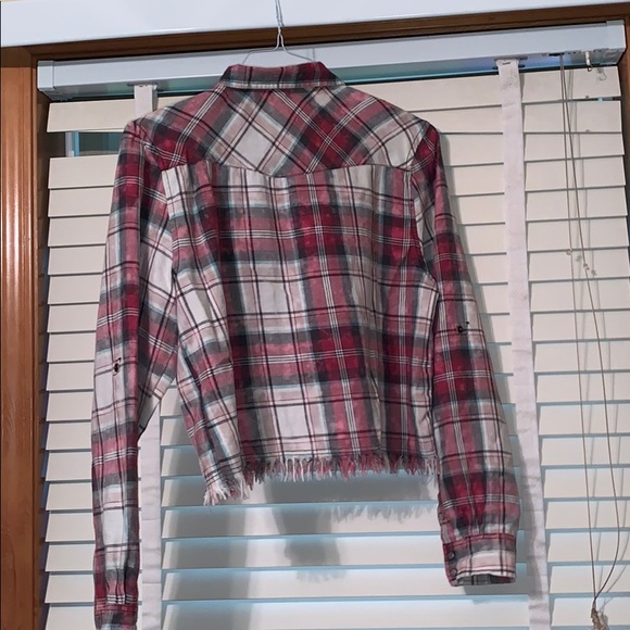 Women’s M flannels - Picture 9 of 10